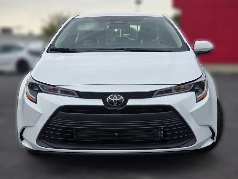 Toyota Corolla LE CVT (Natl) 2026 — side view
