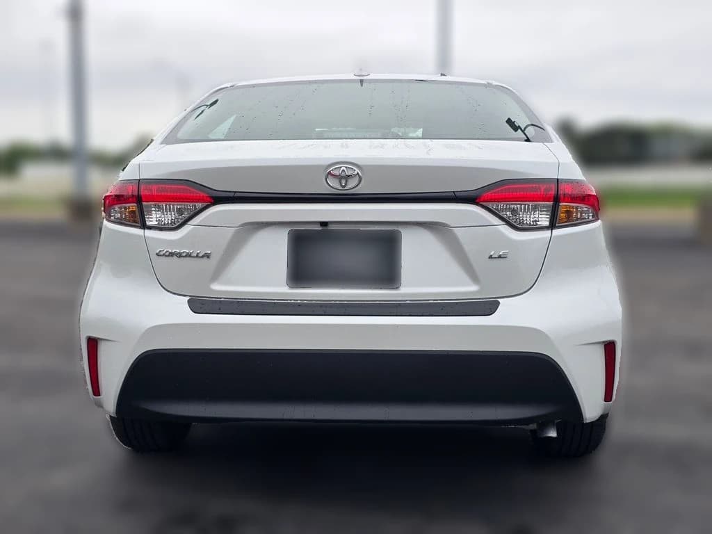 Toyota Corolla LE CVT (Natl) 2026 — side view
