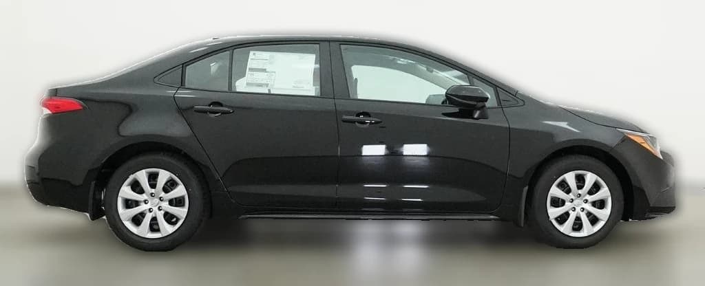 Toyota Corolla LE CVT (Natl) 2026 — side view