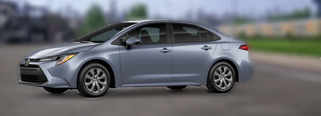 Toyota Corolla LE CVT (Natl) 2026 — side view