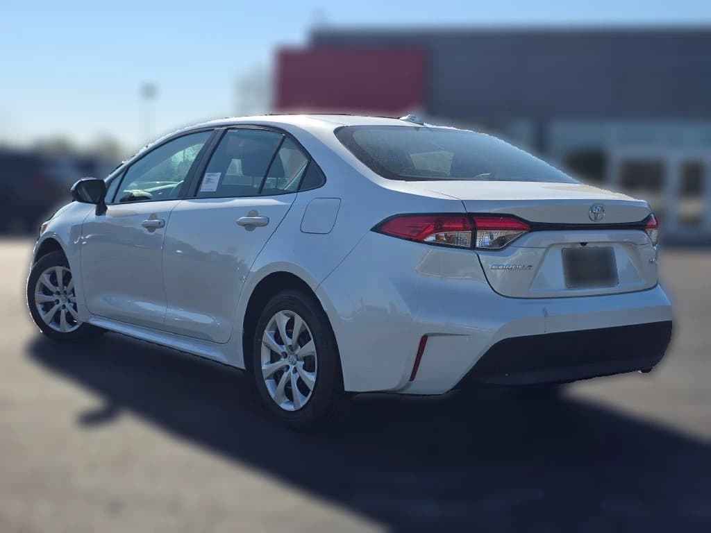 Toyota Corolla LE CVT (Natl) 2027 — side view