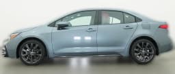 Toyota Corolla SE CVT (Natl) 2026 — side view