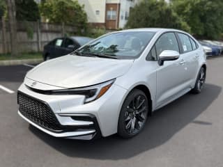 Toyota Corolla SE CVT (Natl)