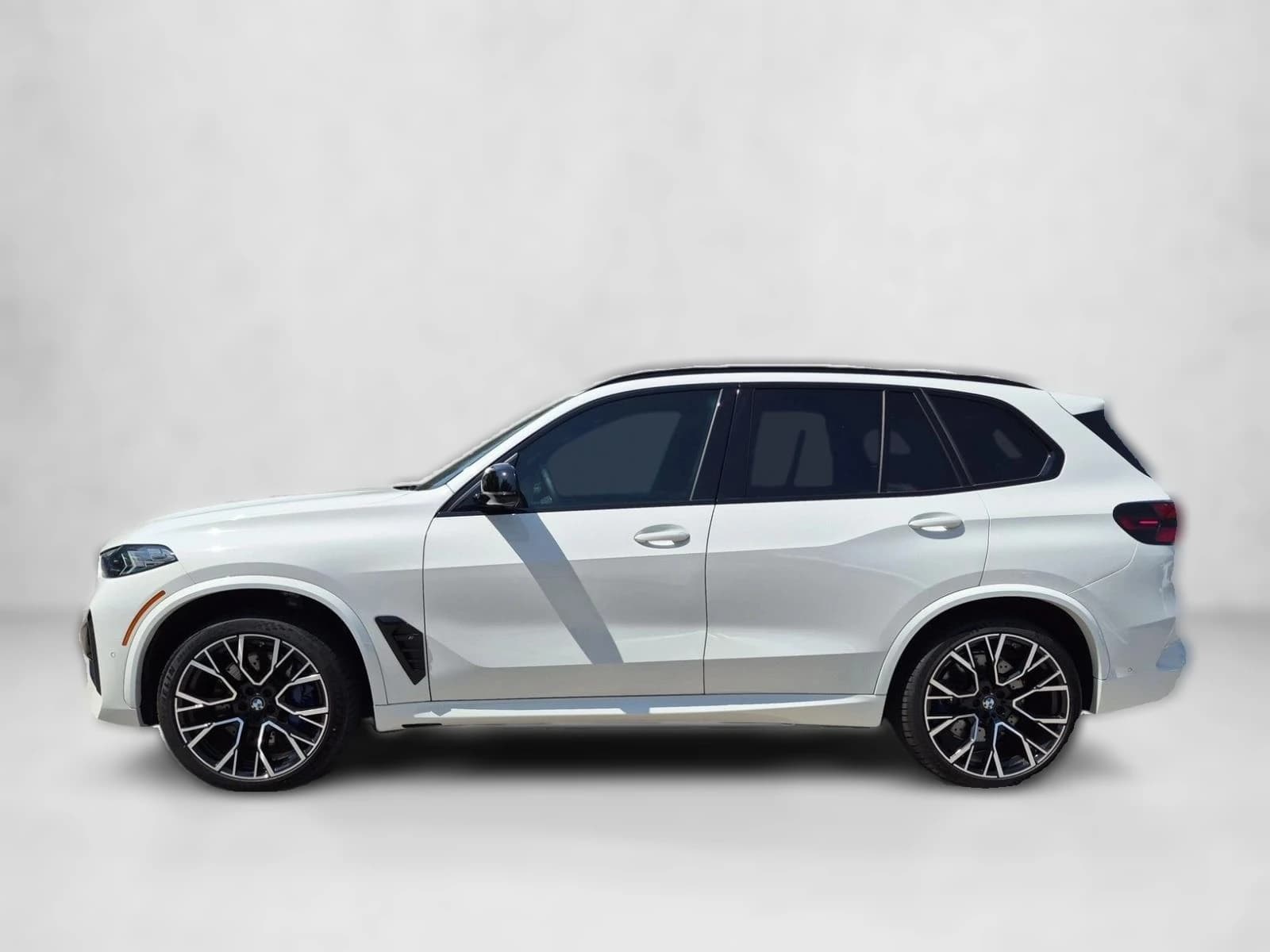 BMW X5 M Competition AWD 2026 — side view