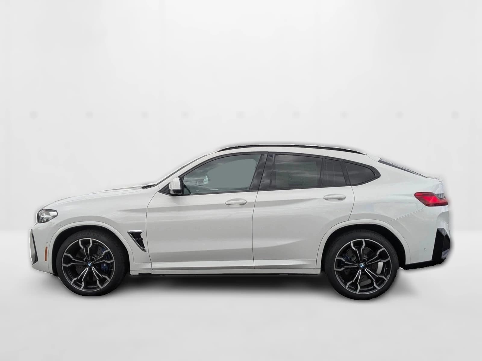 BMW X4 M Base (A8) Sports Activity Coupe 2025 — side view