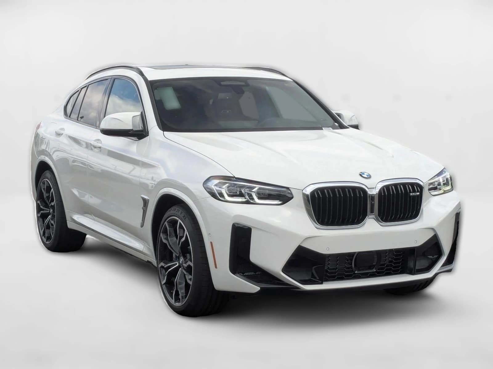 BMW X4 M Base (A8) Sports Activity Coupe 2025 — side view