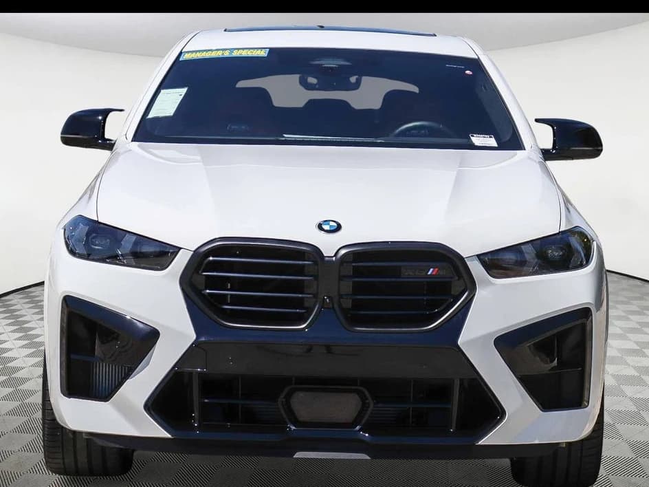 BMW X6 M Base (A8) Sports Activity Coupe 2025 — side view