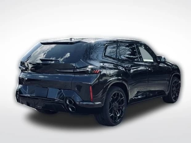 BMW XM Label Sports Activity Vehicle 2026 — side view