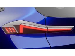 BMW XM Label Sports Activity Vehicle 2026 — side view