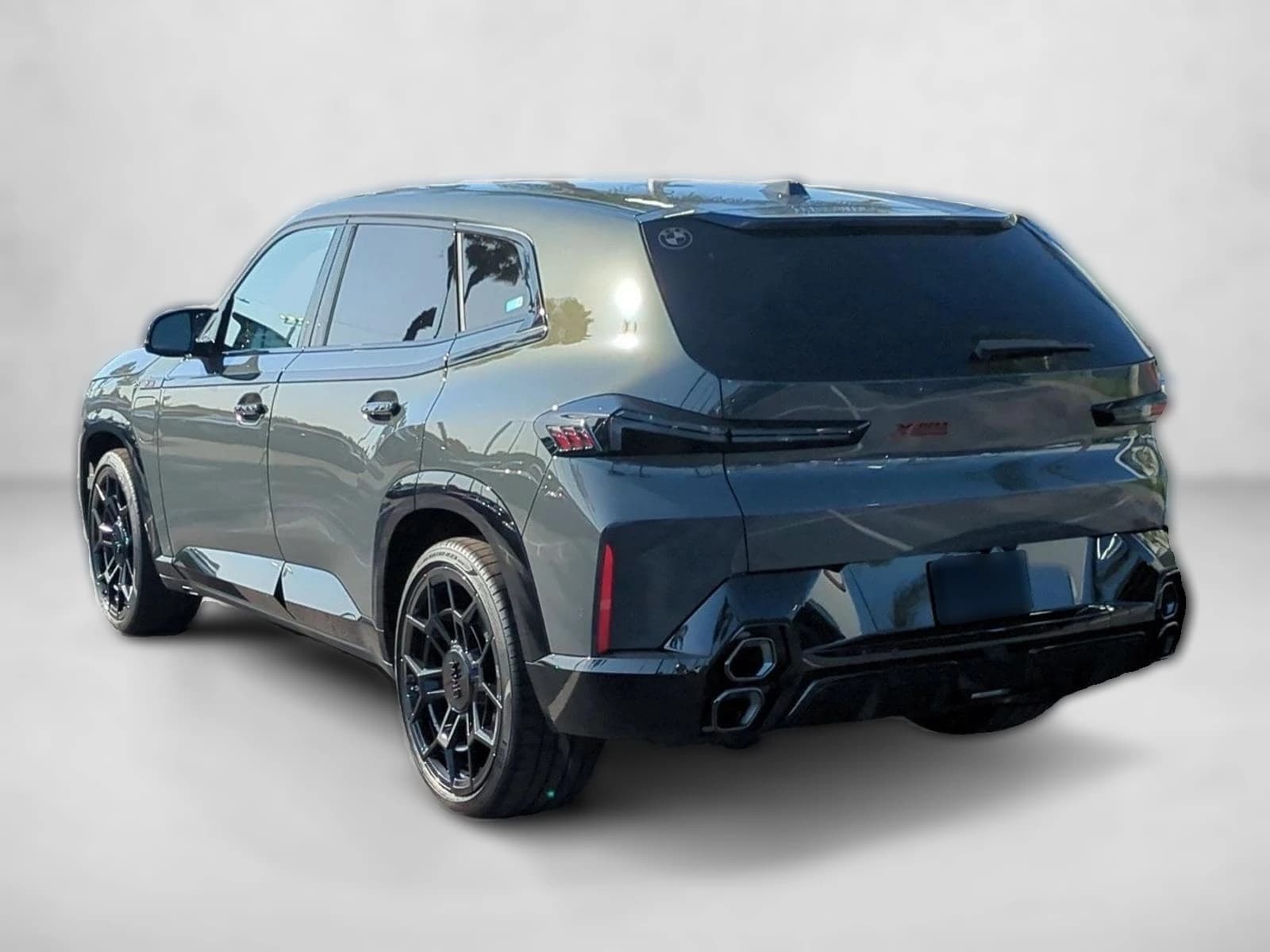 BMW XM Label Sports Activity Vehicle 2026 — side view