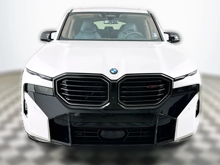 BMW XM Label Sports Activity Vehicle 2026 — side view