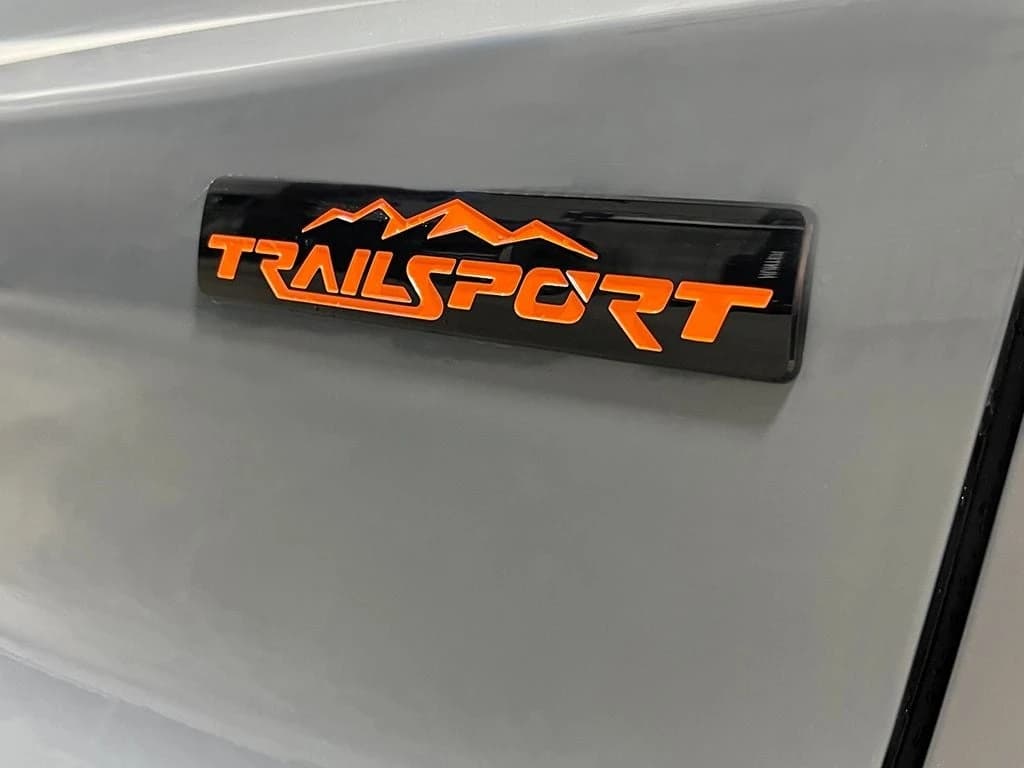 Honda CR-V Hybrid TrailSport AWD 2026 — side view