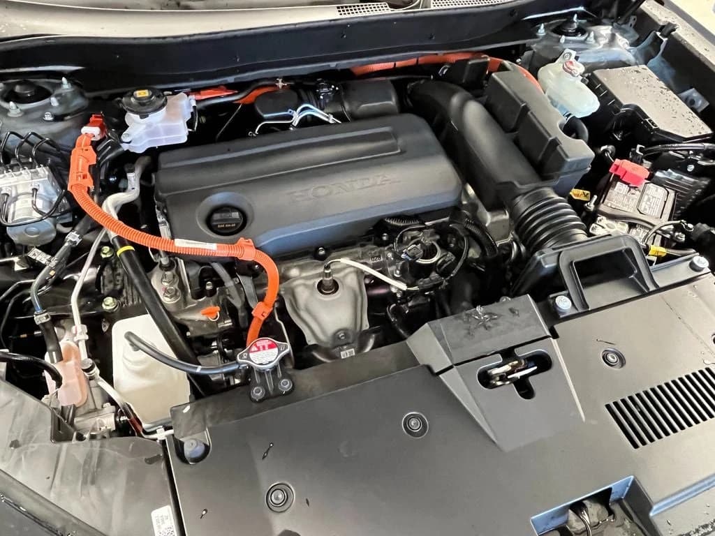 Honda CR-V Hybrid TrailSport AWD 2026 — side view