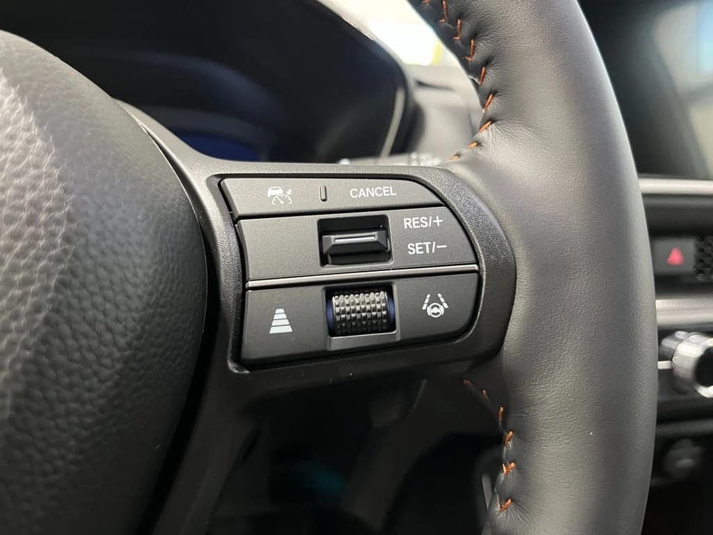 Honda CR-V Hybrid TrailSport AWD 2026 — side view