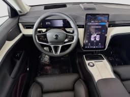 Volvo EX90 Ultra Twin Motor Performance 7-Seater 2026 — side view