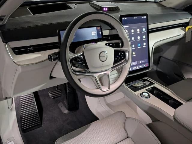 Volvo EX90 Plus Twin Motor 7-Seater 2026 — side view