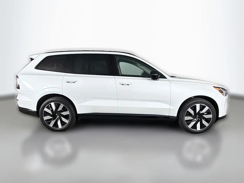 Volvo EX90 Plus Single Motor 7-Seater 2026 — side view