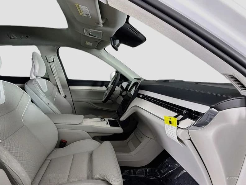 Volvo EX90 Plus Single Motor 7-Seater 2026 — side view