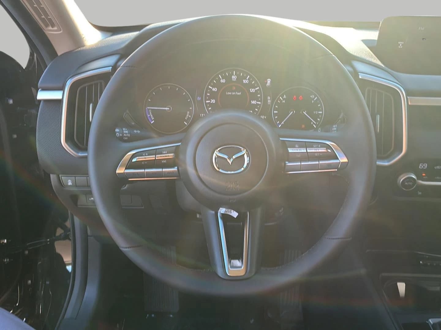 Mazda CX-50 Hybrid Preferred AWD 2026 — side view