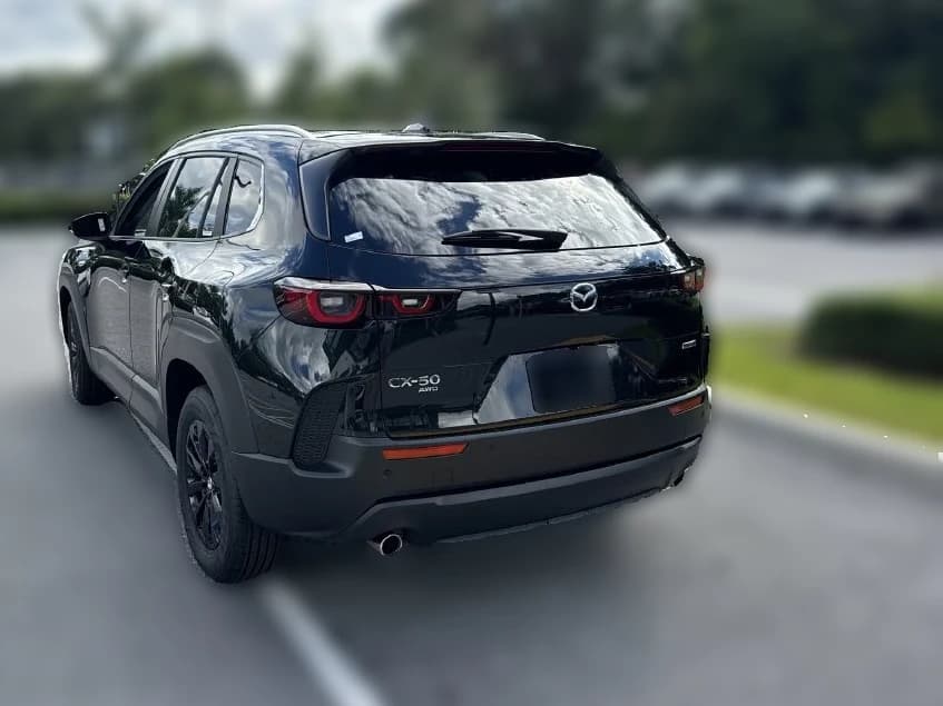 Mazda CX-50 Hybrid Preferred AWD 2026 — side view