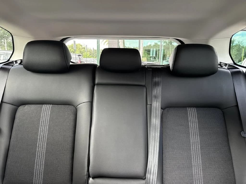Mazda CX-50 Hybrid Preferred AWD 2026 — side view
