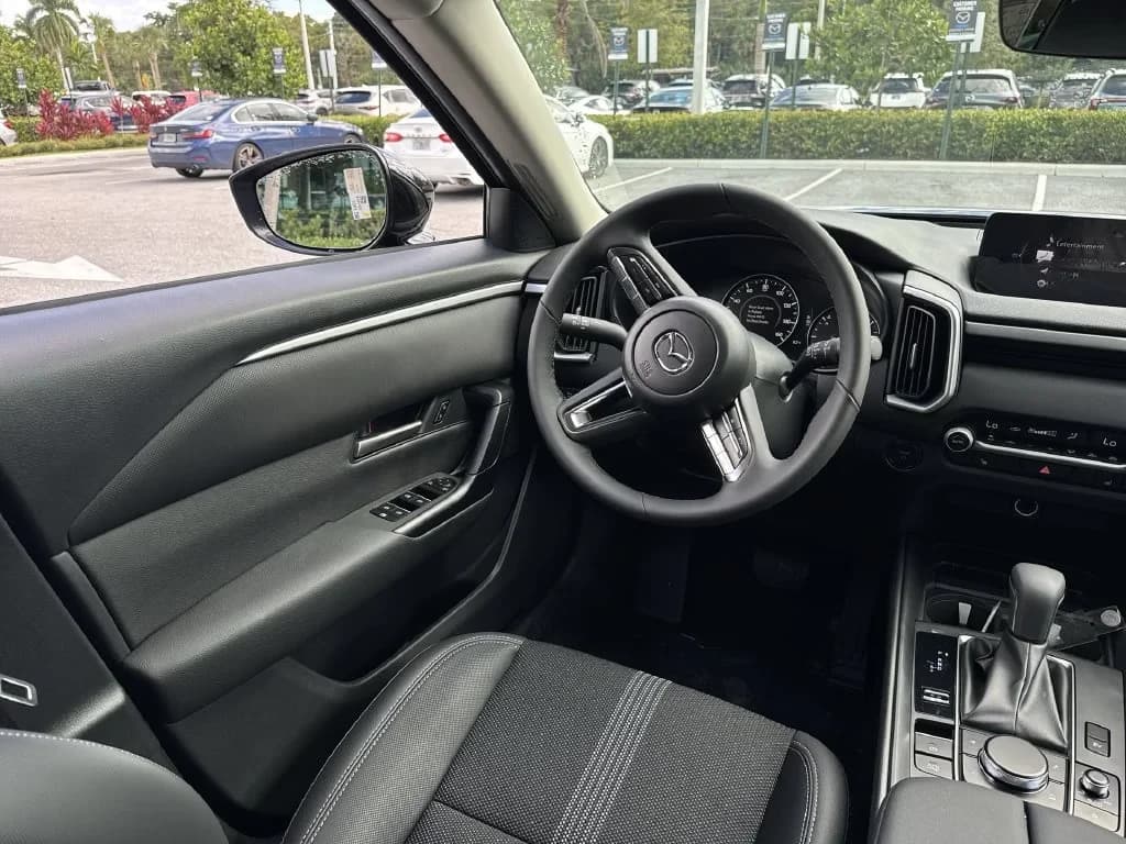 Mazda CX-50 Hybrid Preferred AWD 2026 — side view