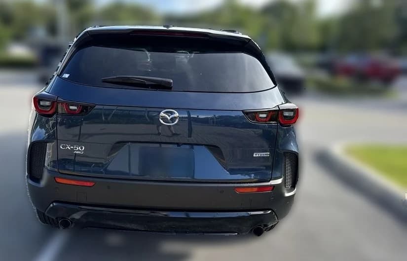 Mazda CX-50 Hybrid Premium AWD 2026 — side view