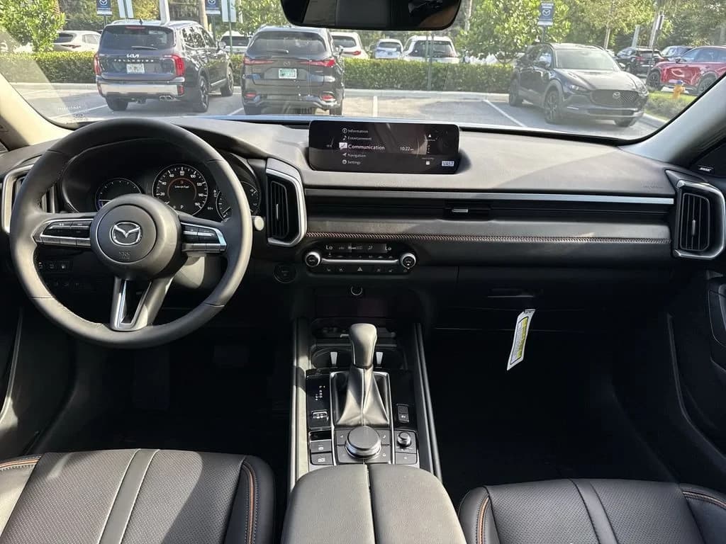 Mazda CX-50 Hybrid Premium AWD 2026 — side view