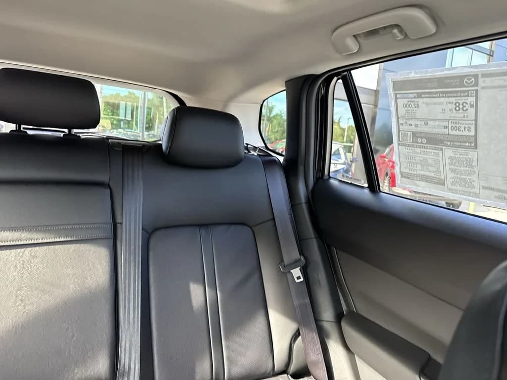 Mazda CX-50 Hybrid Premium AWD 2026 — side view