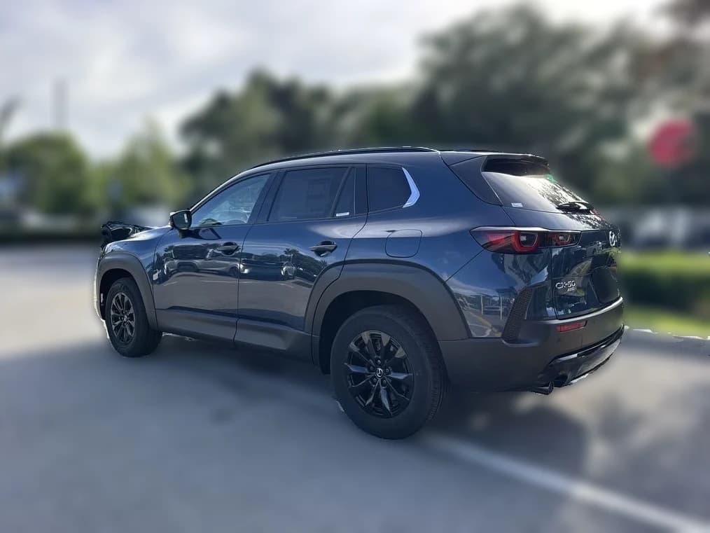 Mazda CX-50 Hybrid Premium AWD 2026 — side view