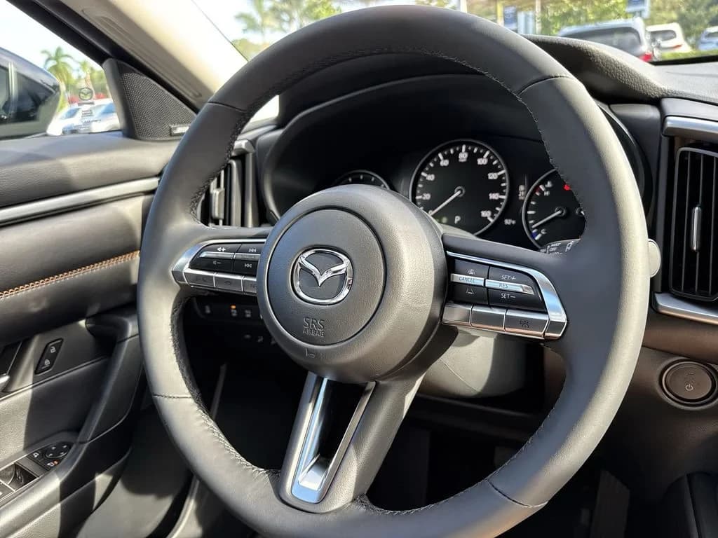 Mazda CX-50 Hybrid Premium AWD 2026 — side view