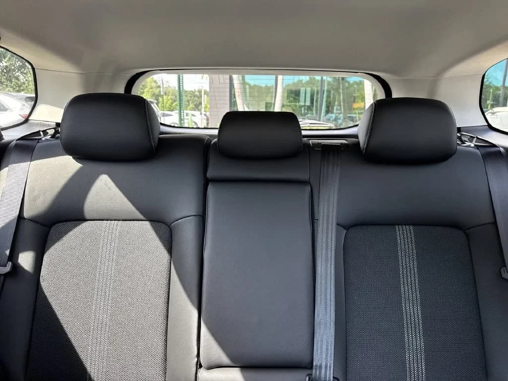 Mazda CX-50 2.5 S Select AWD 2026 — side view