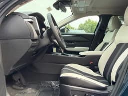 Mazda CX-50 2.5 S Preferred AWD 2026 — side view