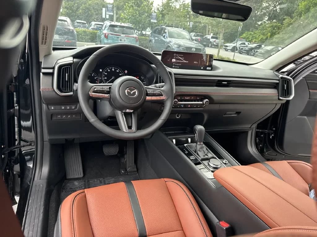 Mazda CX-50 2.5 Turbo Meridian Edition AWD 2026 — side view