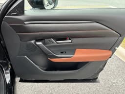 Mazda CX-50 2.5 Turbo Meridian Edition AWD 2026 — side view