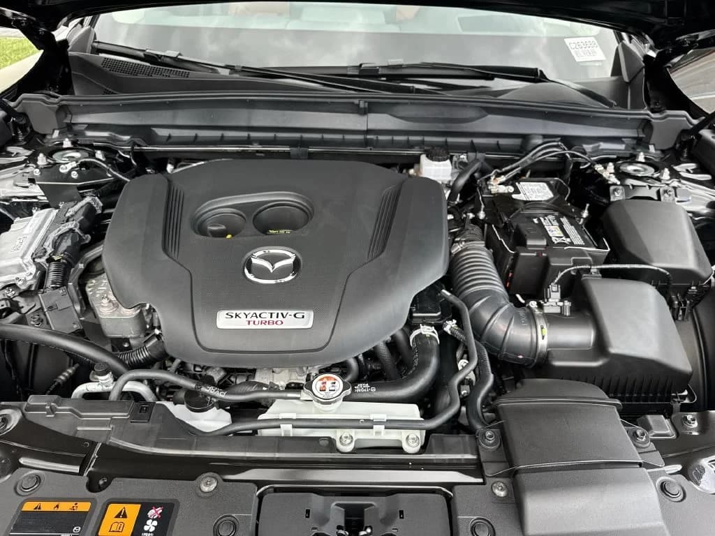 Mazda CX-50 2.5 Turbo Meridian Edition AWD 2026 — side view