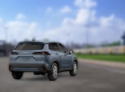 Toyota Corolla Cross L 2WD (Natl) 2026 — side view