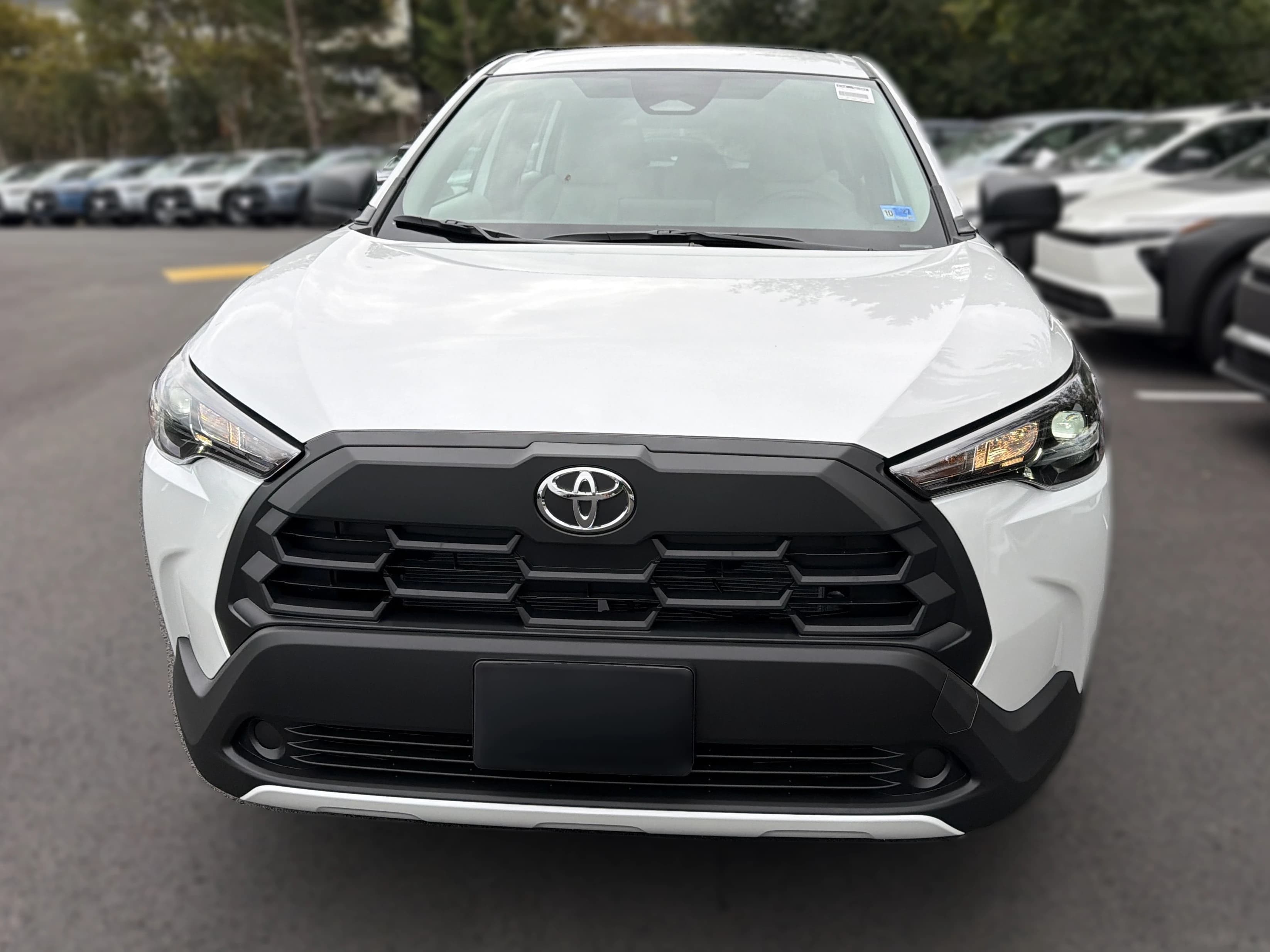 Toyota Corolla Cross L 2WD (Natl) 2026 — side view