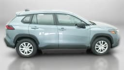 Toyota Corolla Cross L 2WD (Natl) 2026 — side view