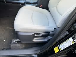 Toyota Corolla Cross L 2WD (Natl) 2026 — side view