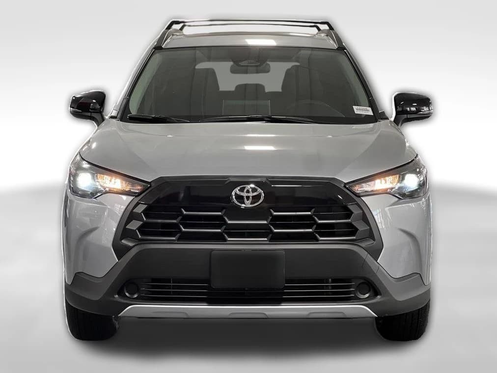 Toyota Corolla Cross LE 4WD (Natl) 2026 — side view