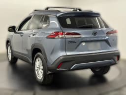 Toyota Corolla Cross LE 2WD (Natl) 2026 — side view