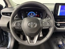 Toyota Corolla Cross LE 2WD (Natl) 2026 — side view