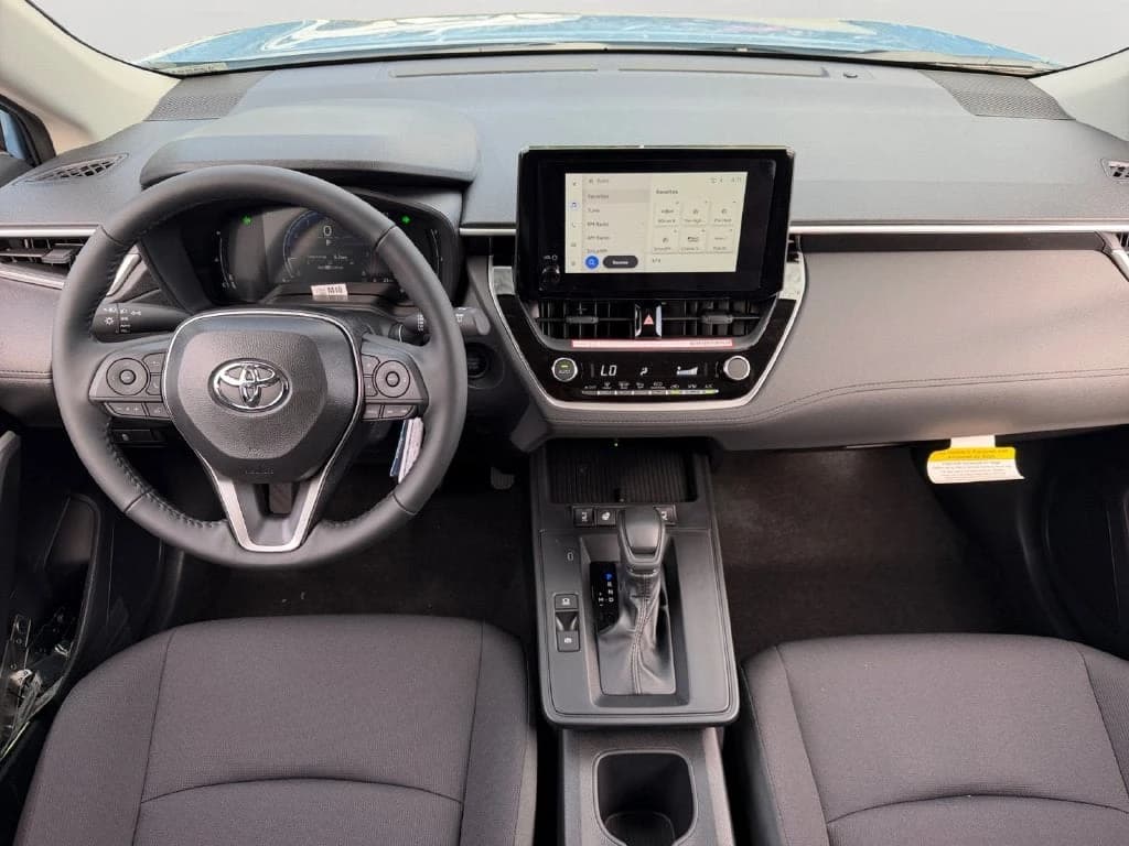 Toyota Corolla Cross LE 4WD (Natl) 2026 — side view