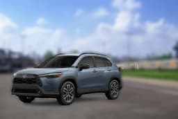 Toyota Corolla Cross XLE 4WD (Natl) 2026 — side view