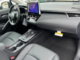 Toyota Corolla Cross XLE 4WD (Natl) 2026 — side view