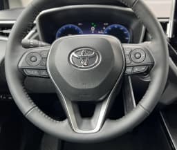 Toyota Corolla Cross XLE 4WD (Natl) 2026 — side view
