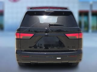 Toyota Sequoia Limited RWD (Natl)