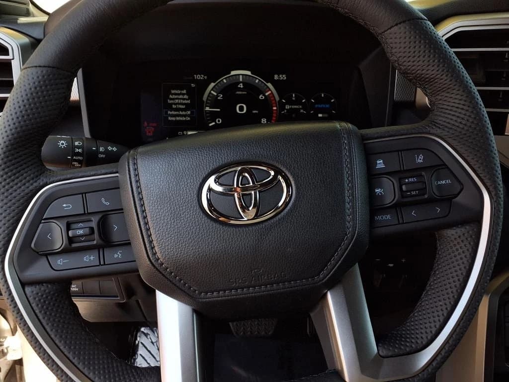 Toyota Sequoia Limited 4WD (Natl) 2026 — side view