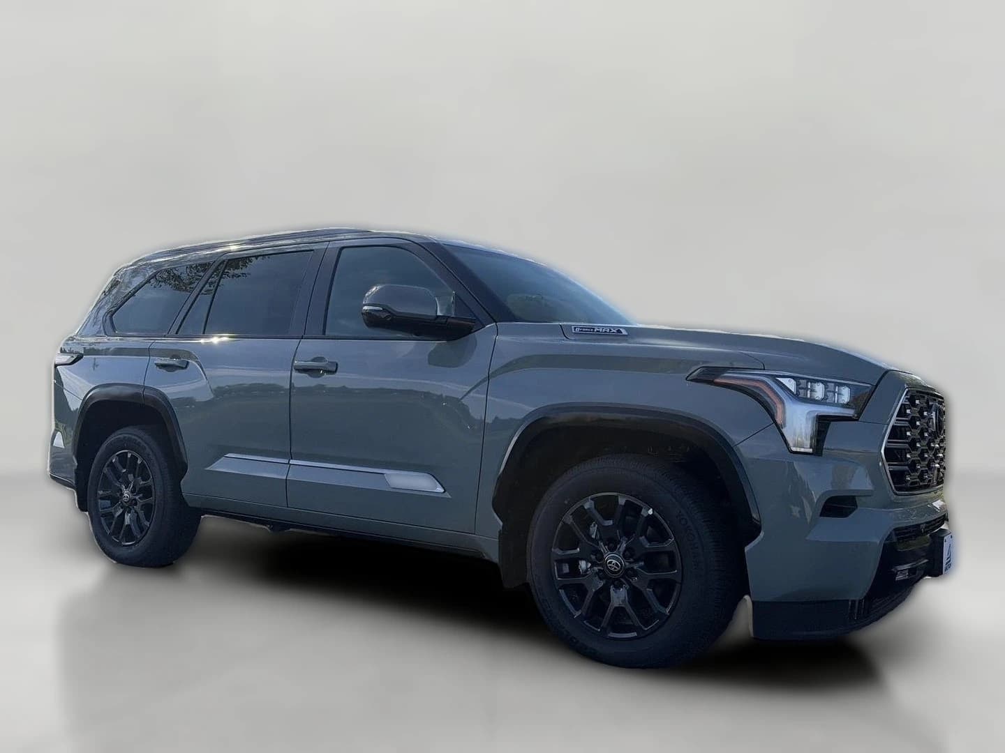Toyota Sequoia Platinum 4WD (Natl) 2026 — side view